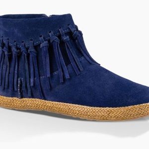 Ugg fringe booties